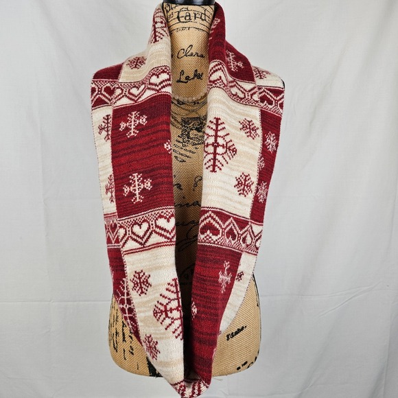 Coldwater Creek‎ Red Cream Snowflake Heart Fair Isle Infinity Loop Scarf NWOT - Picture 9 of 9